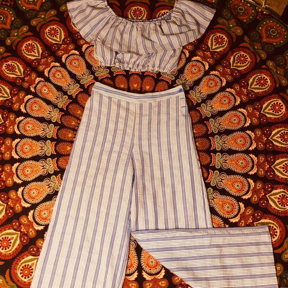 TWO PIECE STRIPED SET